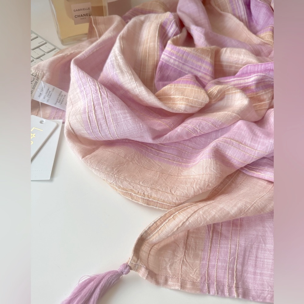 l*space Lavender Sarong - Picture 4 of 16
